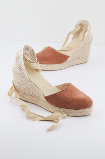 CLARA DURAN VALENSERCD en color MARRON (2)