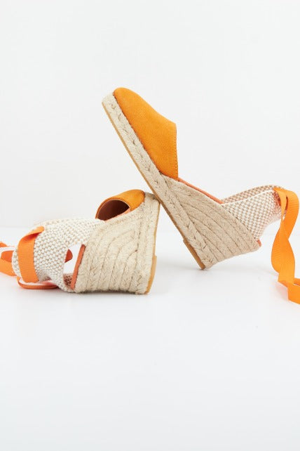 CLARA DURAN VALENSERCD en color NARANJA (1)