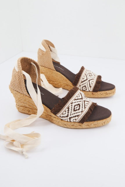 CLARA DURAN VALENBANCD en color MARRON (2)