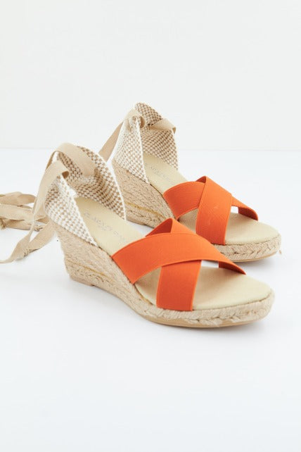 CLARA DURAN VALENESLCD en color NARANJA (2)