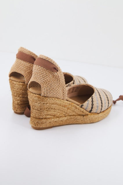 CLARA DURAN VALENLINOCD en color MARRON (3)