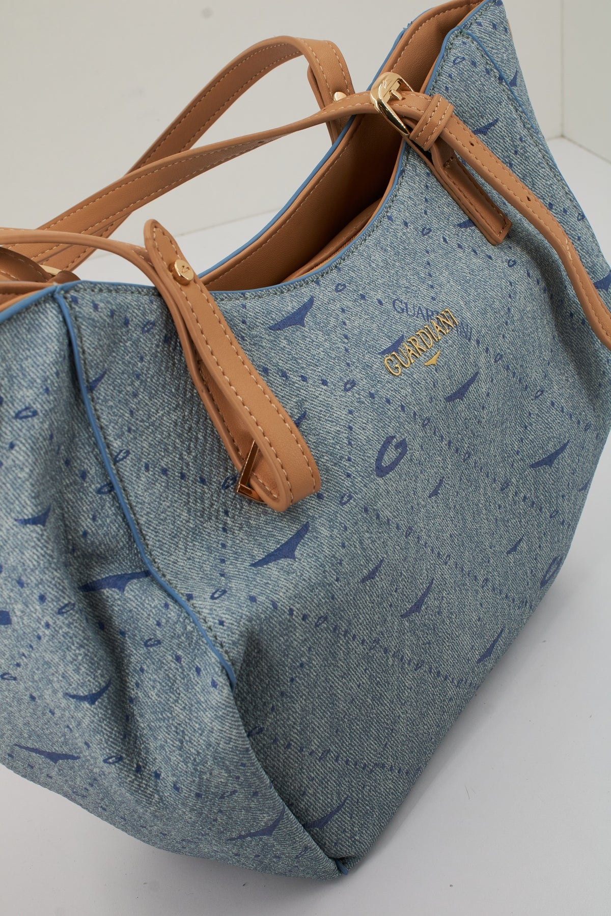 ALBERTO GUARDIANI GTT en color AZUL (4)