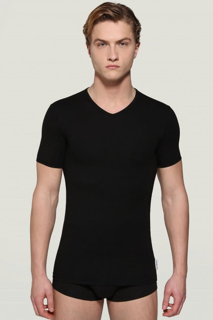BIKKEMBERGS UNDERWEAR -PACK HOMBRE V-NECK UNDERSHIRT en color NEGRO  (1)