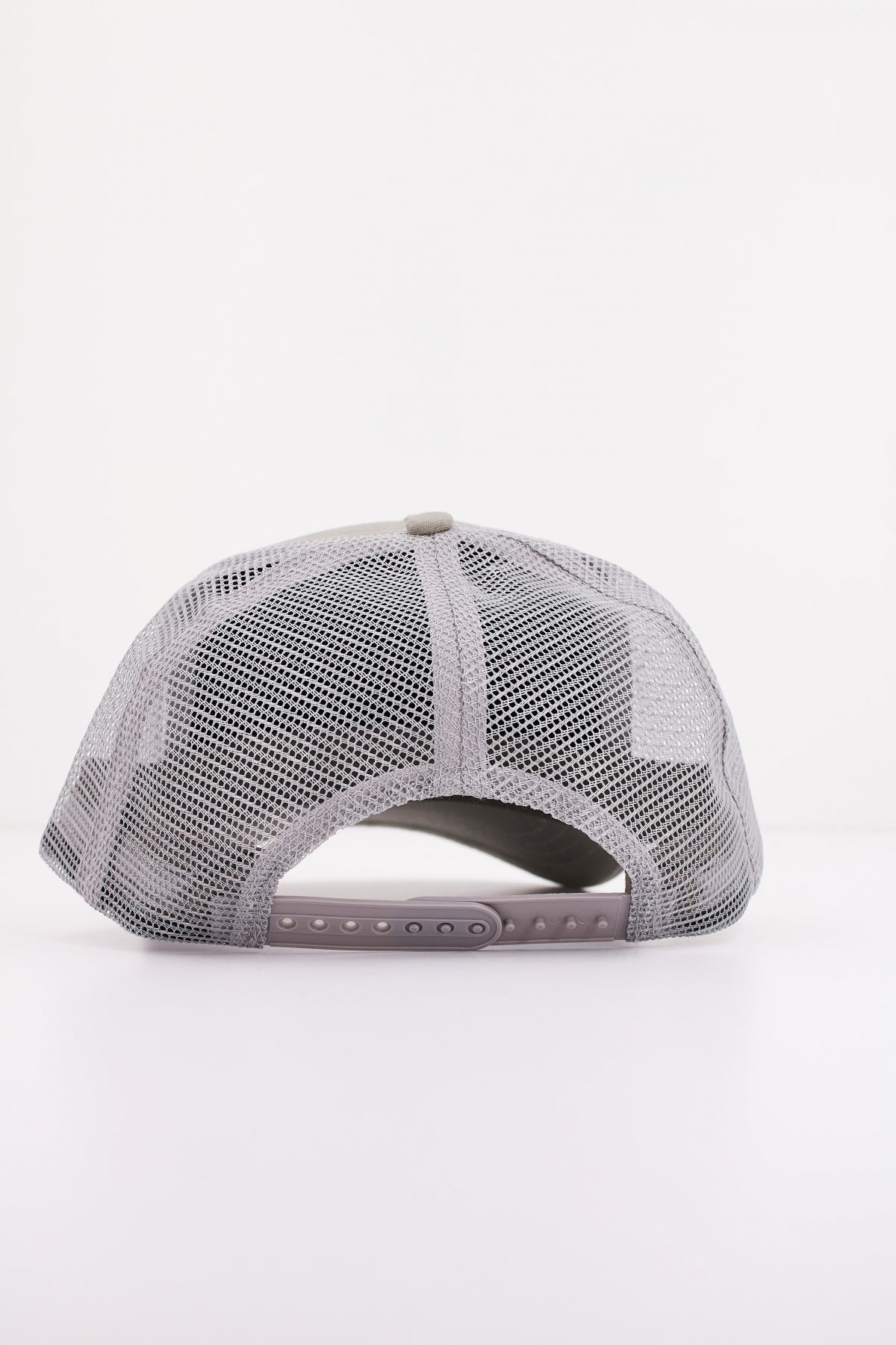 JOHN HATTER CO LEGENDS LIVE FOREVER en color GRIS (3)