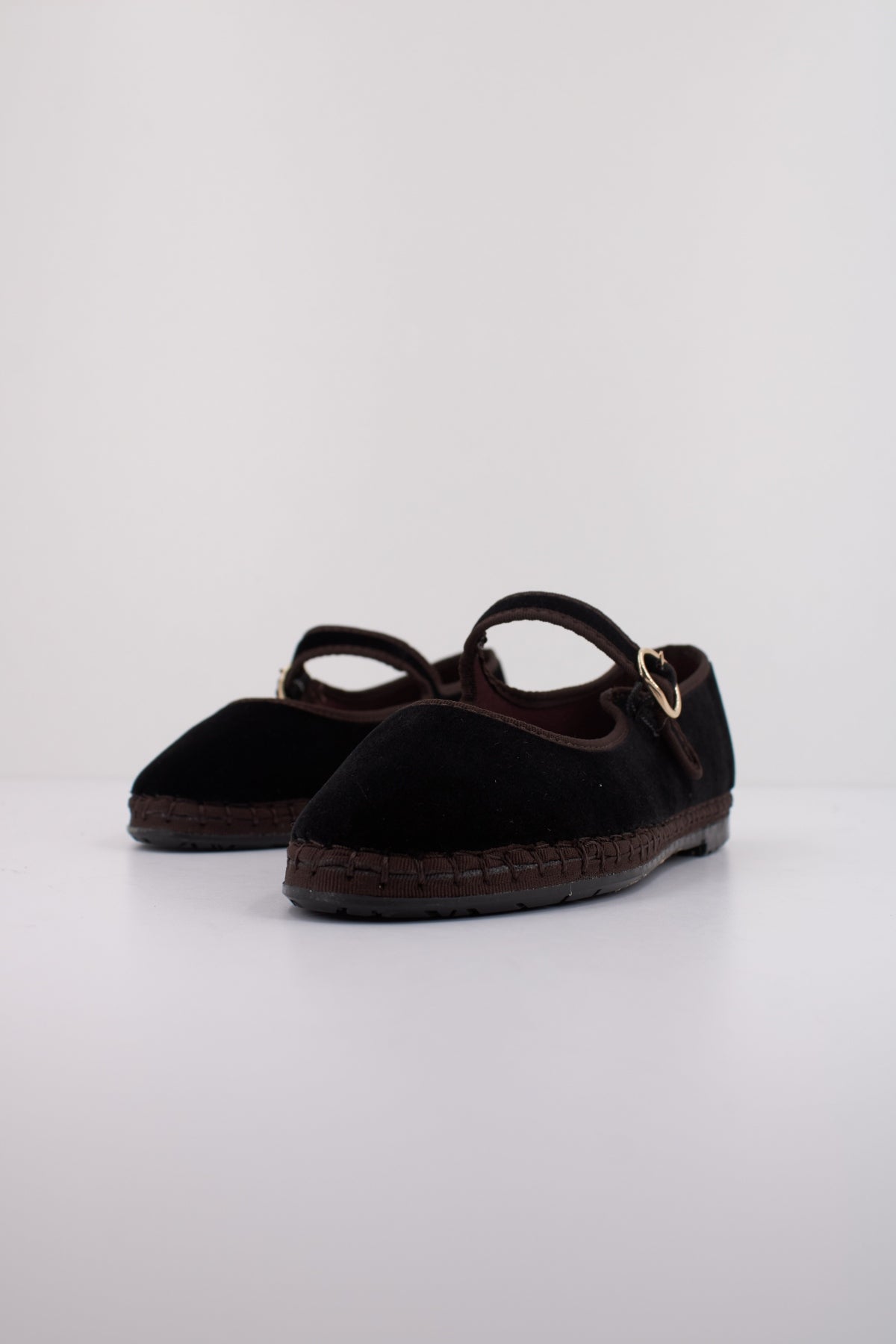 FLABELUS SETHE en color NEGRO (2)
