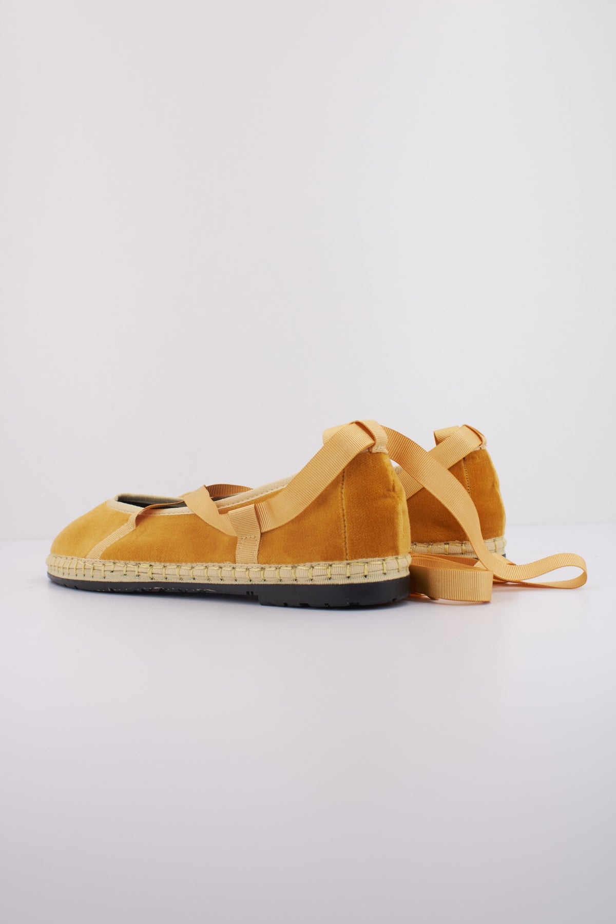 FLABELUS ROSALINE en color AMARILLO (4)