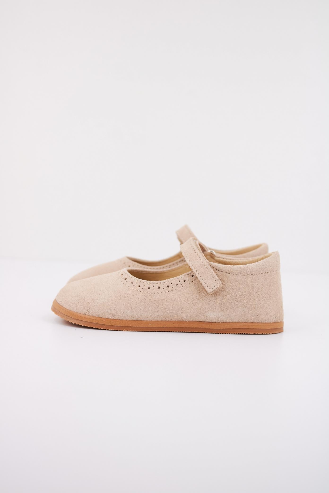 BLANDITOS PRAGABD en color BEIS (1)