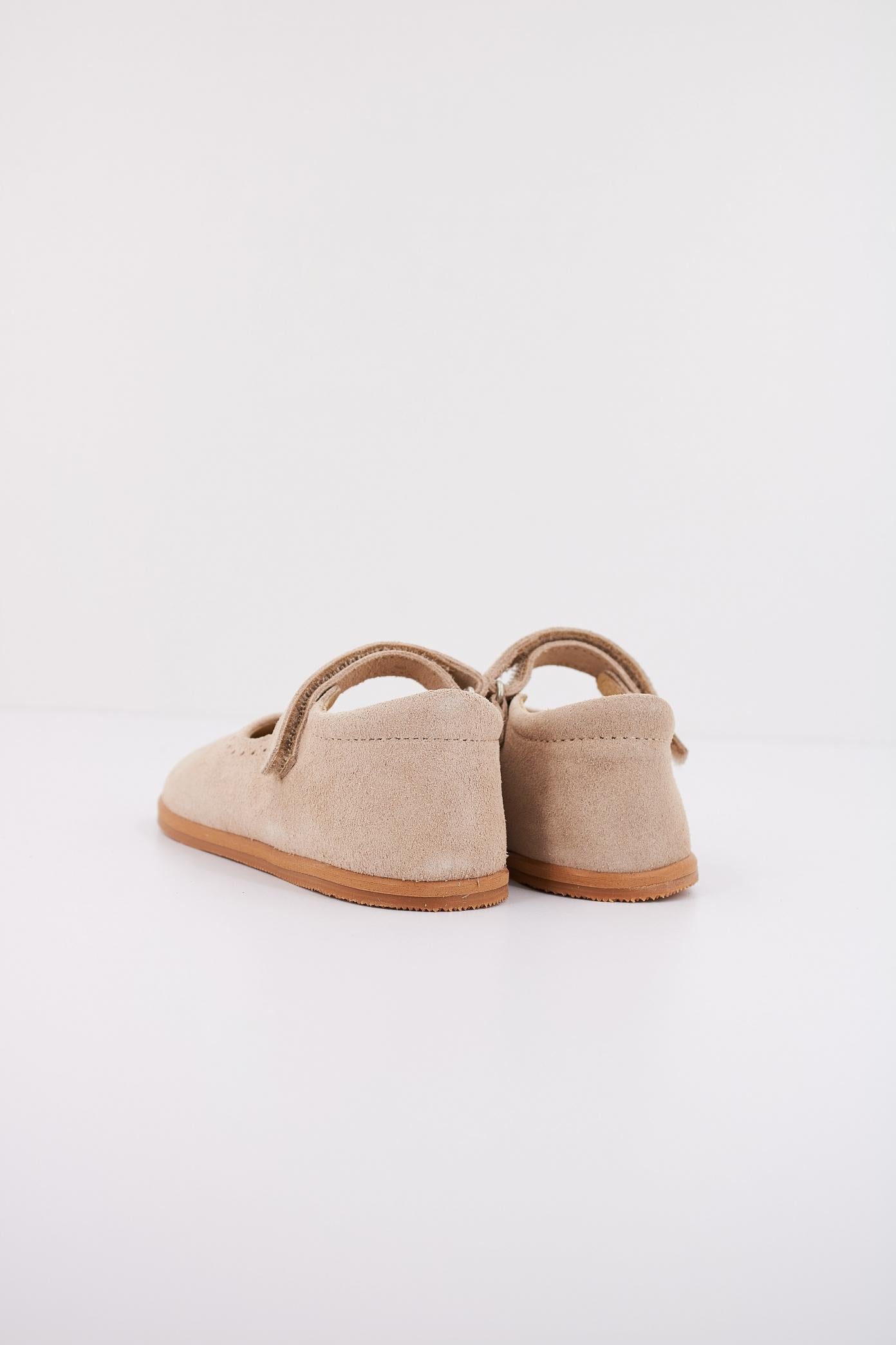 BLANDITOS PRAGABD en color BEIS (4)