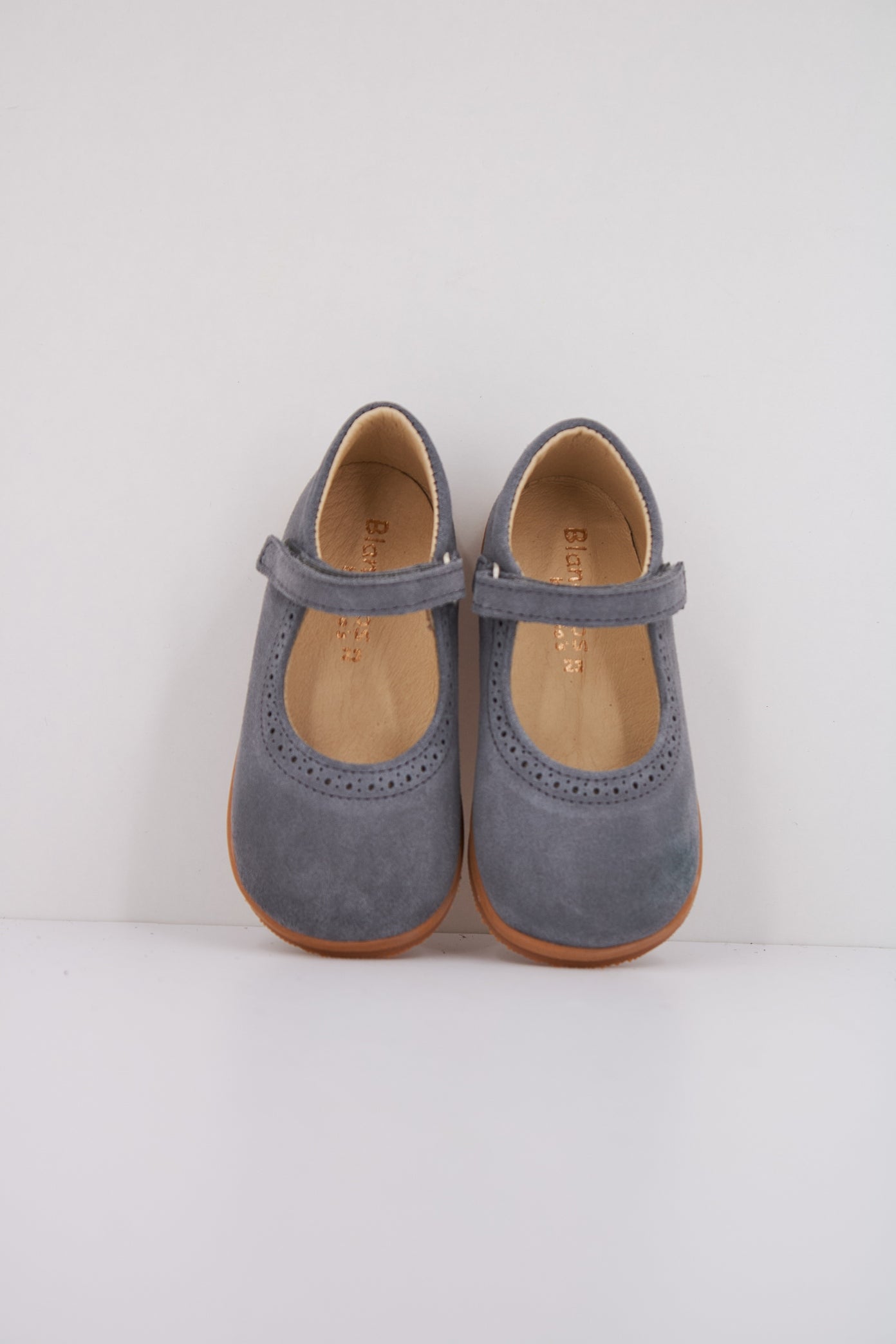 BLANDITOS PRAGABD en color GRIS (3)