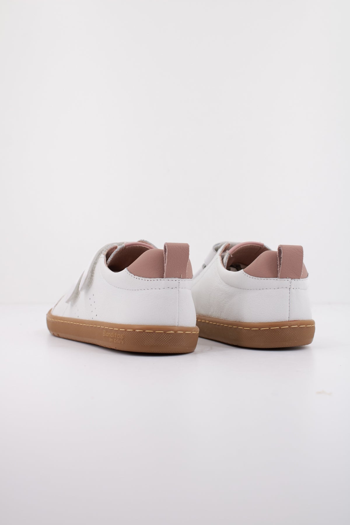 BLANDITOS RIOBD en color BLANCO (4)