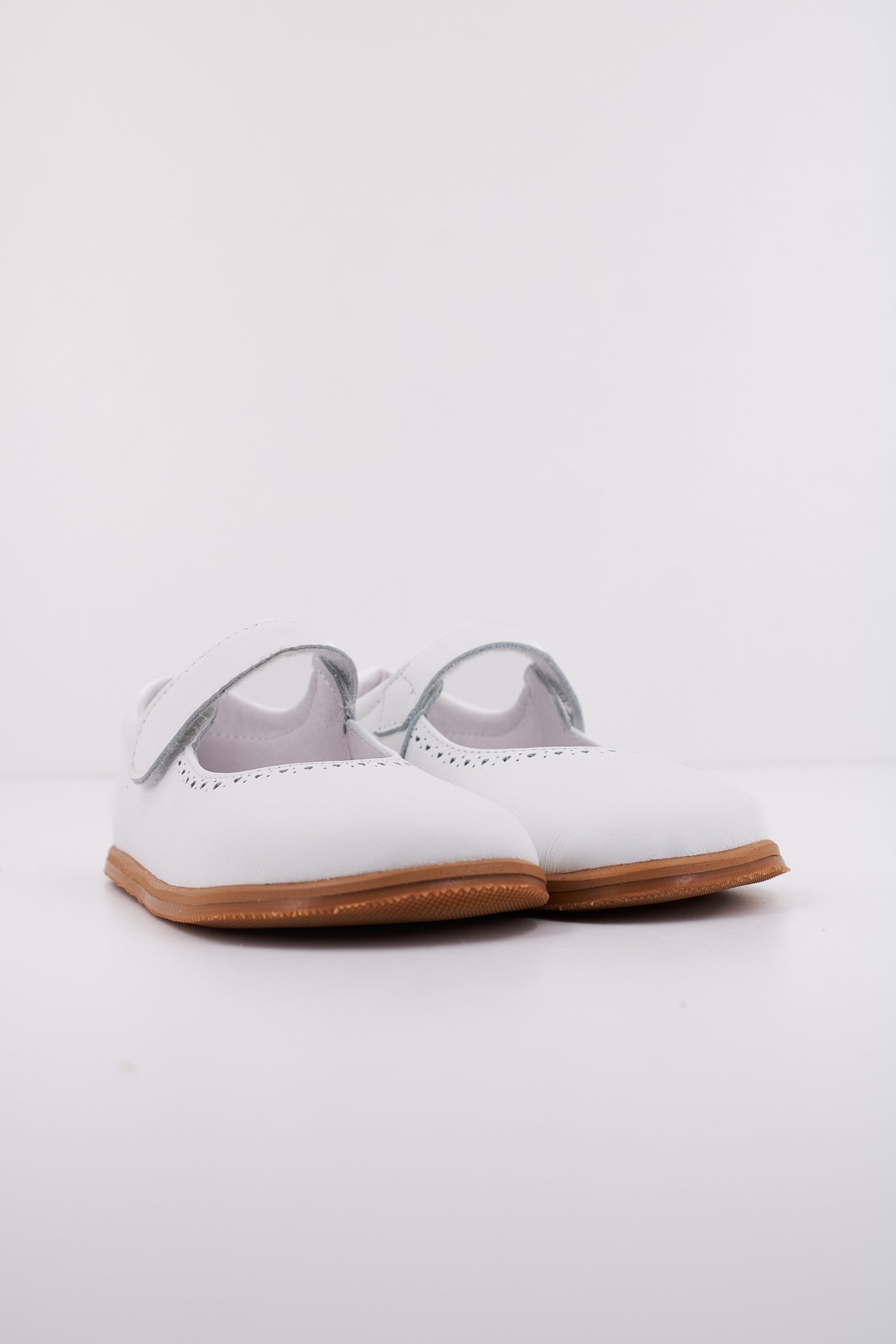 BLANDITOS CALMABD en color BLANCO (2)