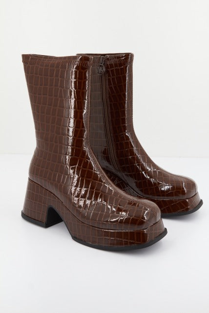 NOA HARMON HELLEN en color MARRON (1)