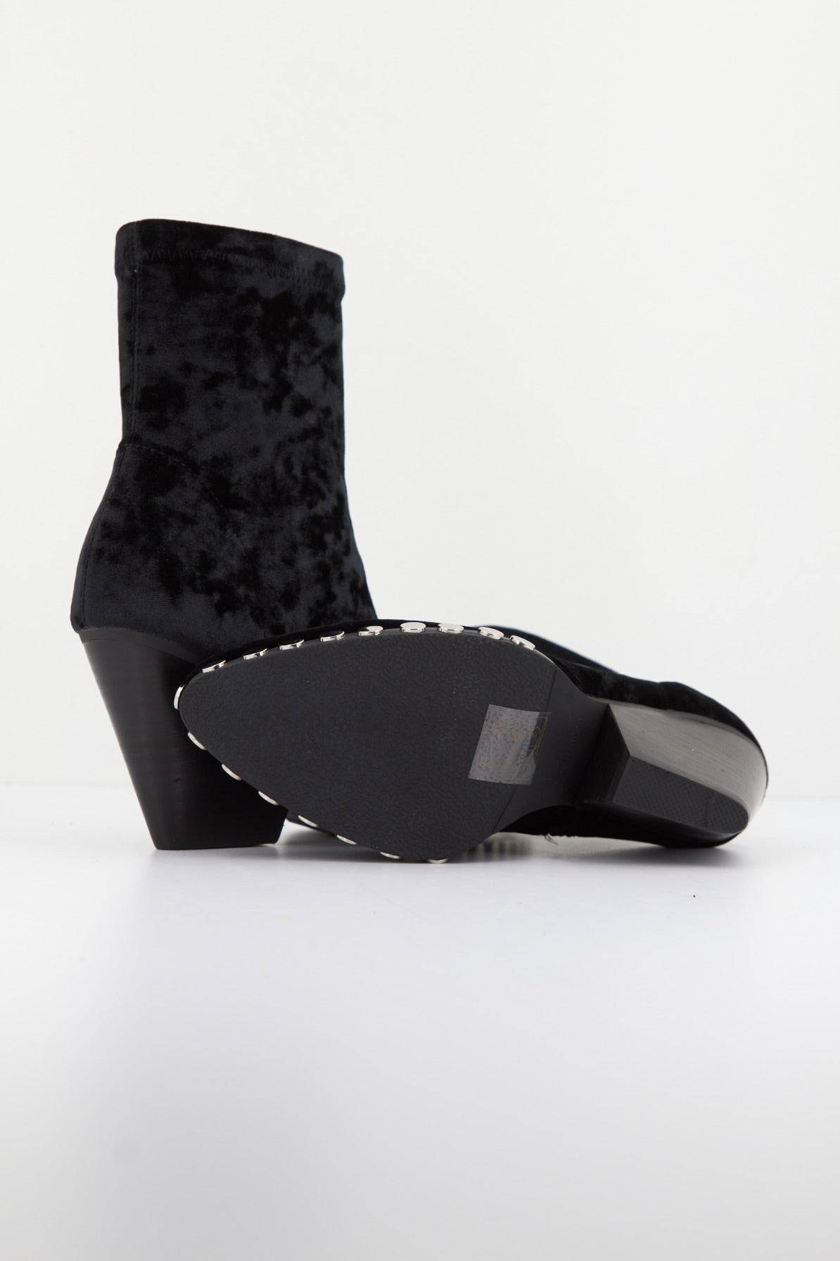 NOA HARMON MINNA en color NEGRO (4)