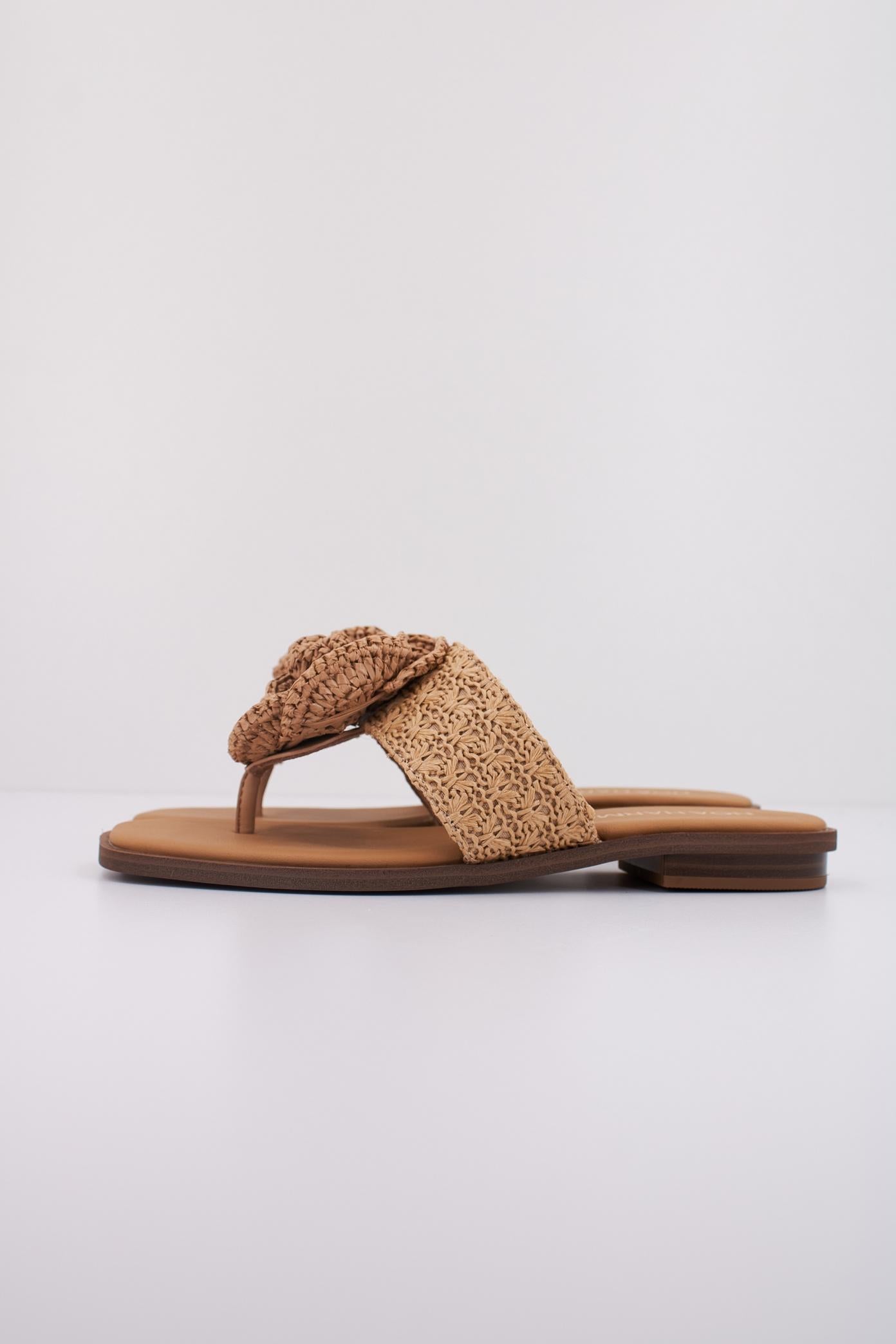 NOA HARMON ACACIA en color MARRON CLARO (1)
