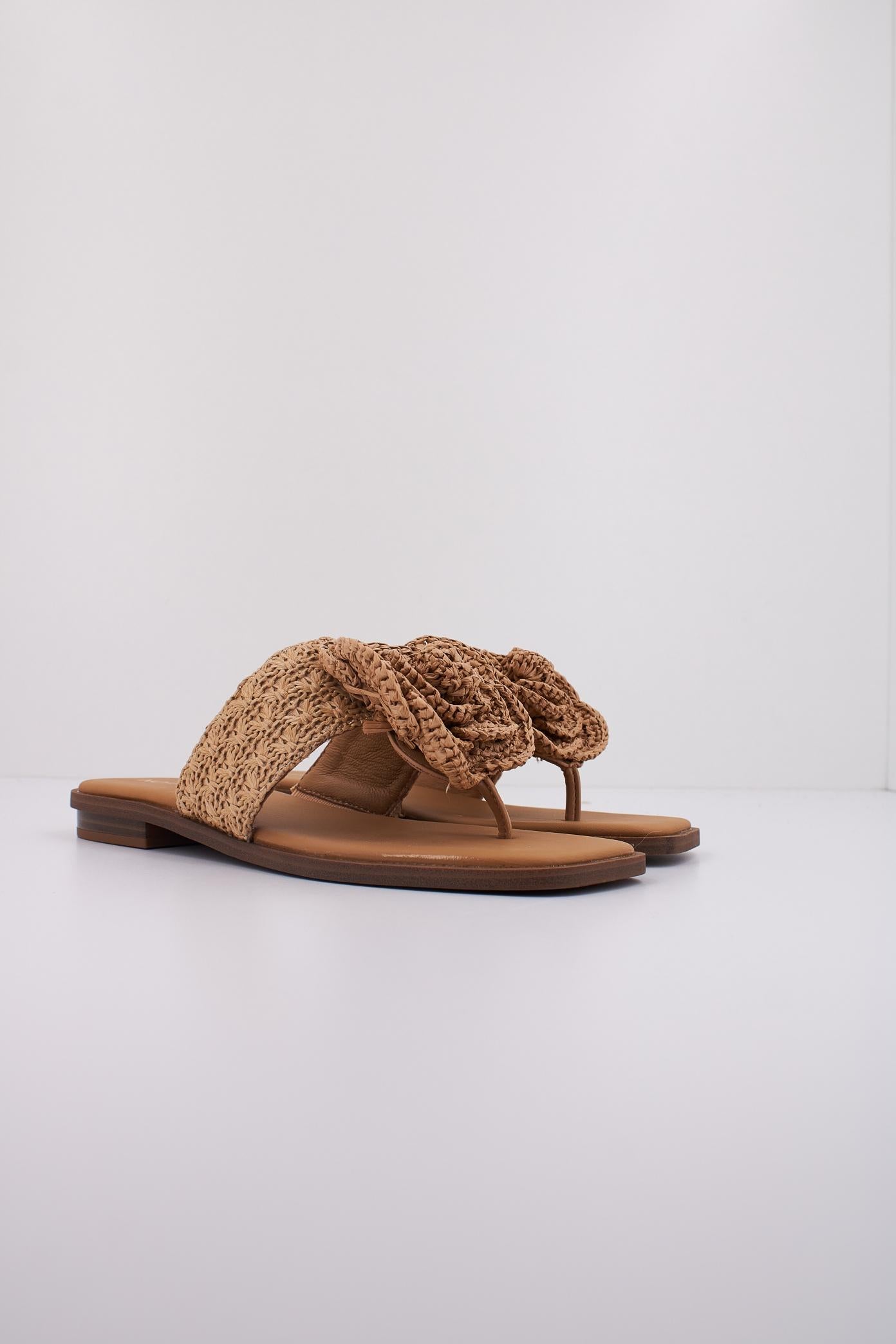 NOA HARMON ACACIA en color MARRON CLARO (2)