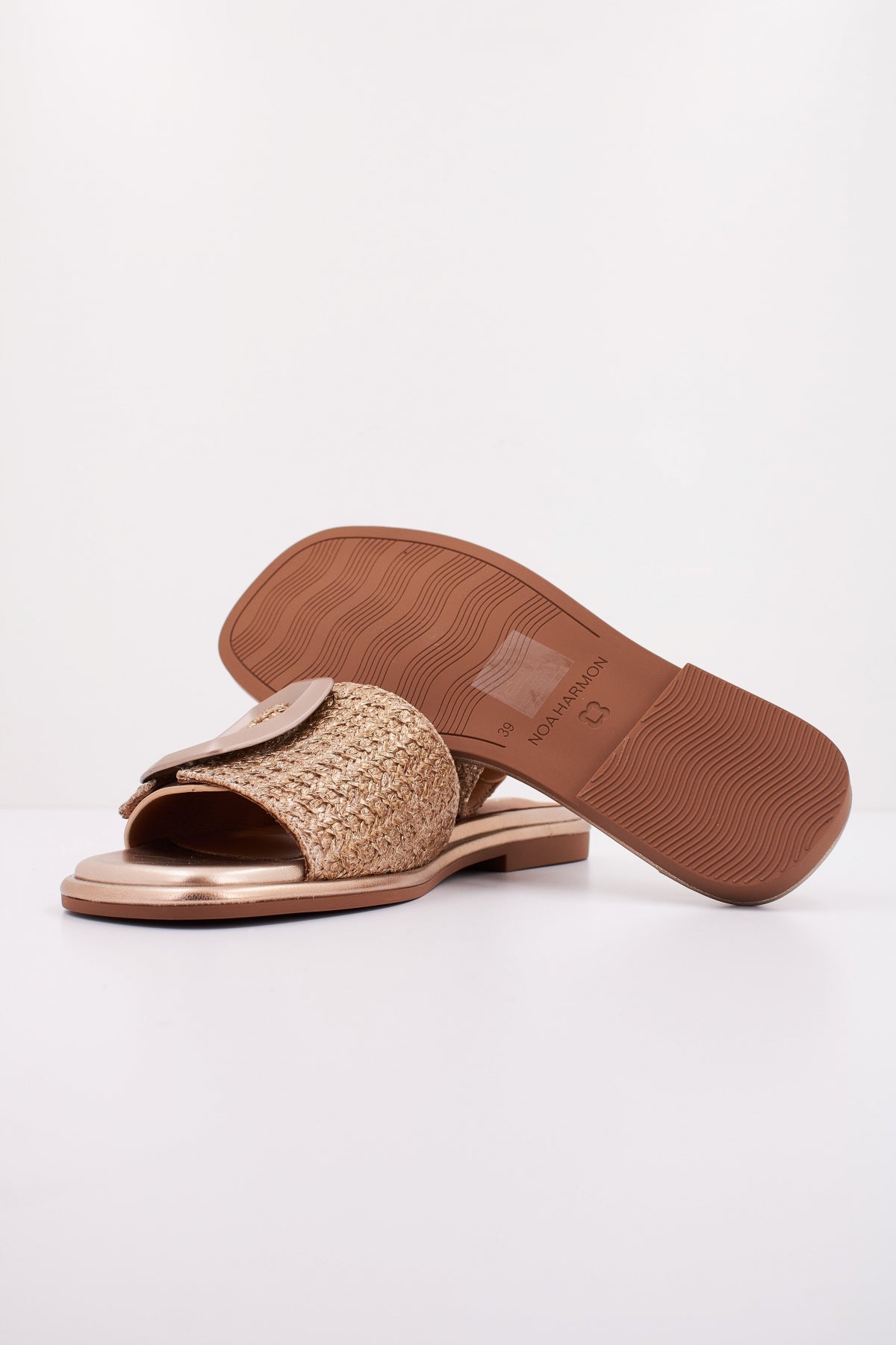 NOA HARMON FLY en color ORO (5)