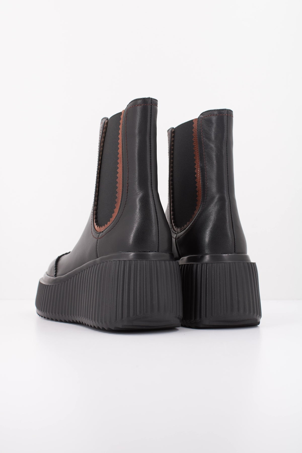 NOA HARMON PN BOTIN STORM en color NEGRO (4)