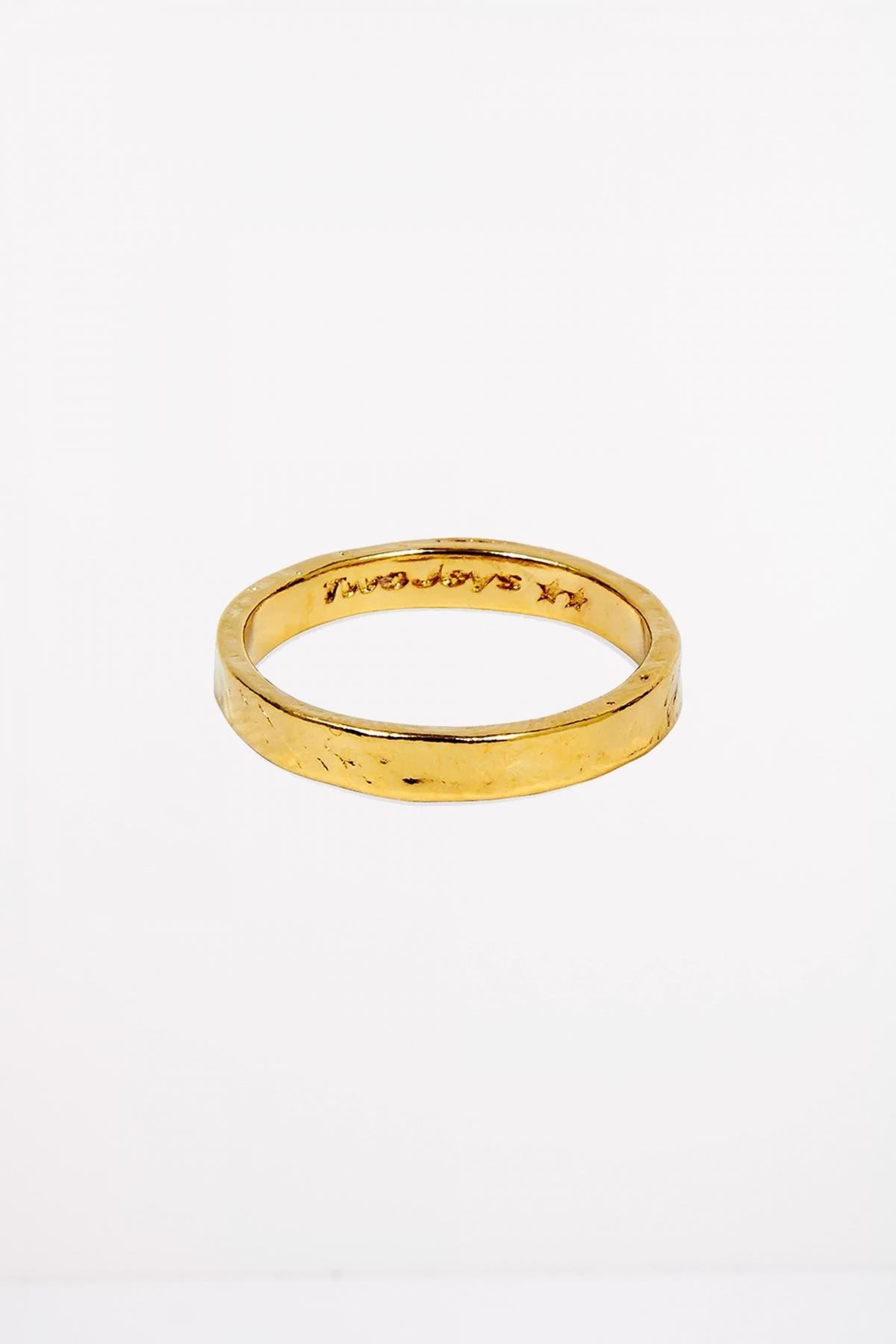 TWOJEYS MAD MAX RING en color ORO (1)