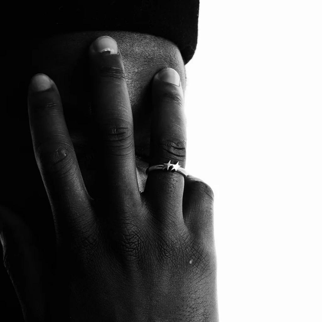 TWOJEYS ICON RING en color PLATA (6)