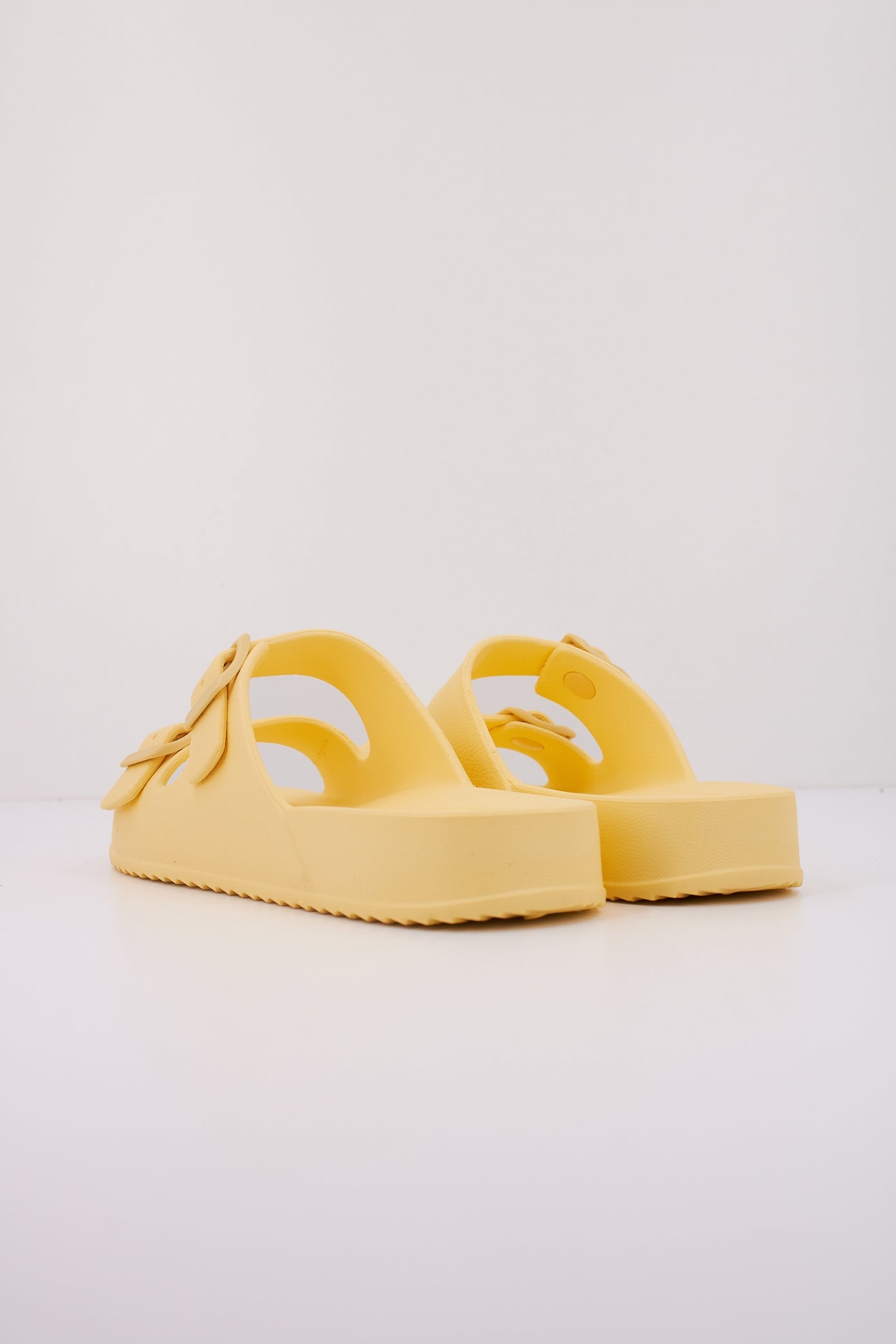 IGOR S en color AMARILLO (4)