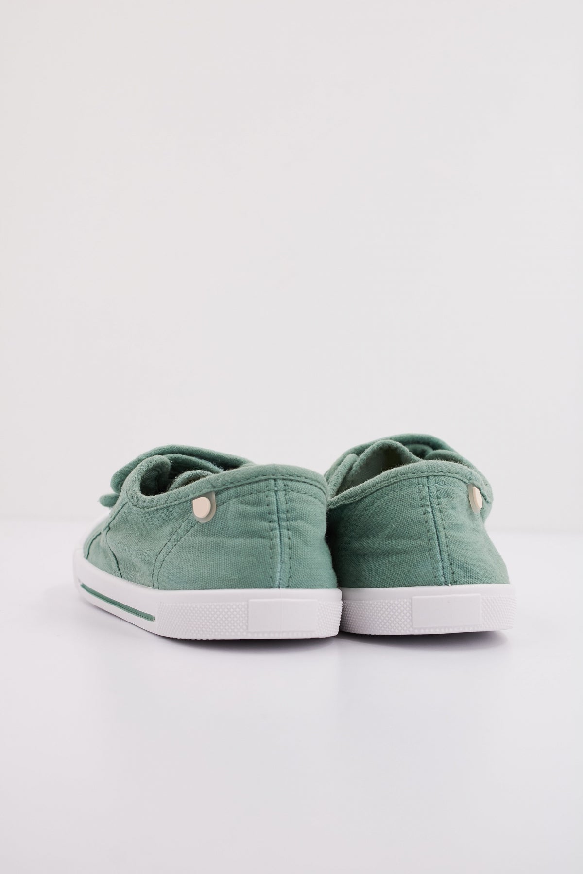 IGOR CANVAS V en color VERDE (4)