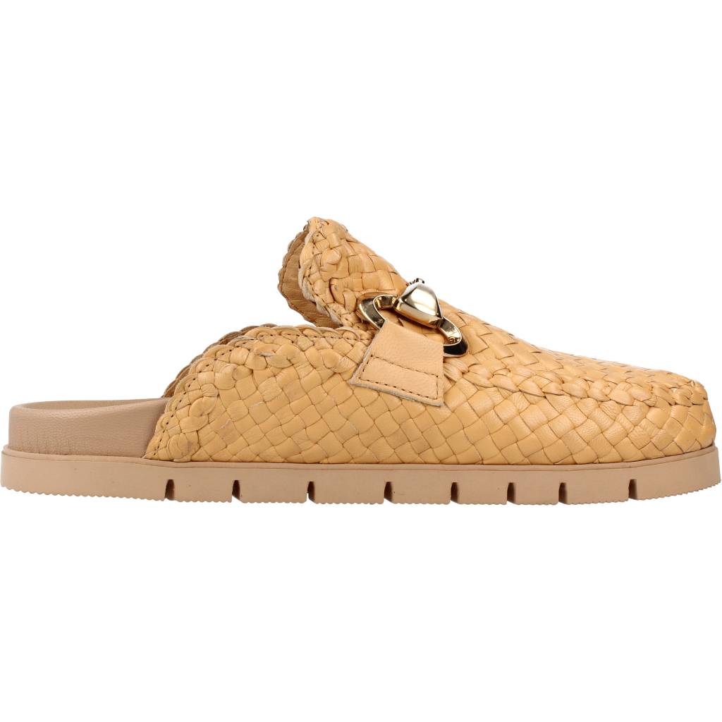 PONS QUINTANA en color MARRON CLARO (4)