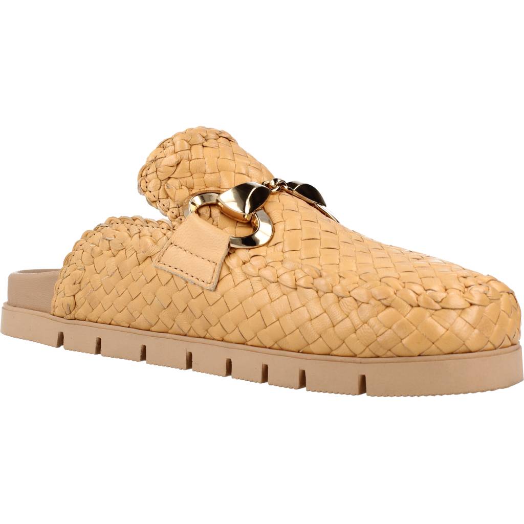 PONS QUINTANA en color MARRON CLARO (5)