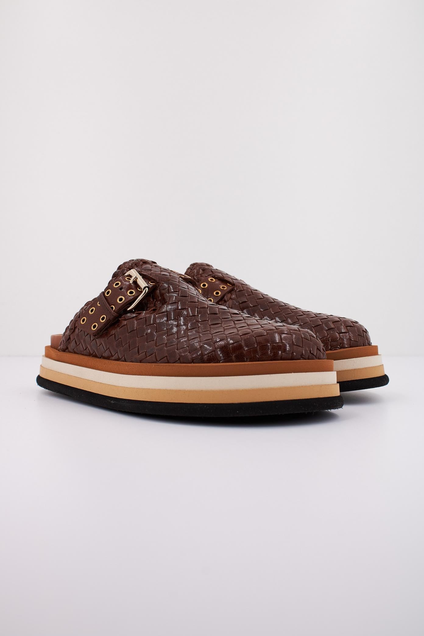 PONS QUINTANA CAIMAN en color MARRON (2)
