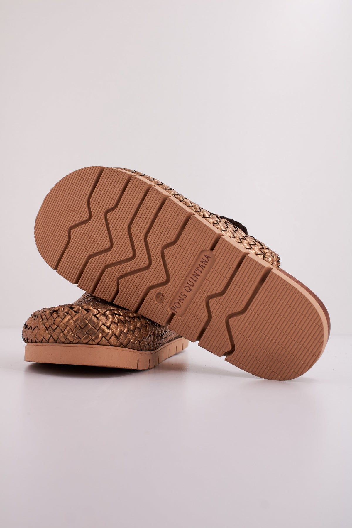 PONS QUINTANA CAIMAN en color ORO (5)