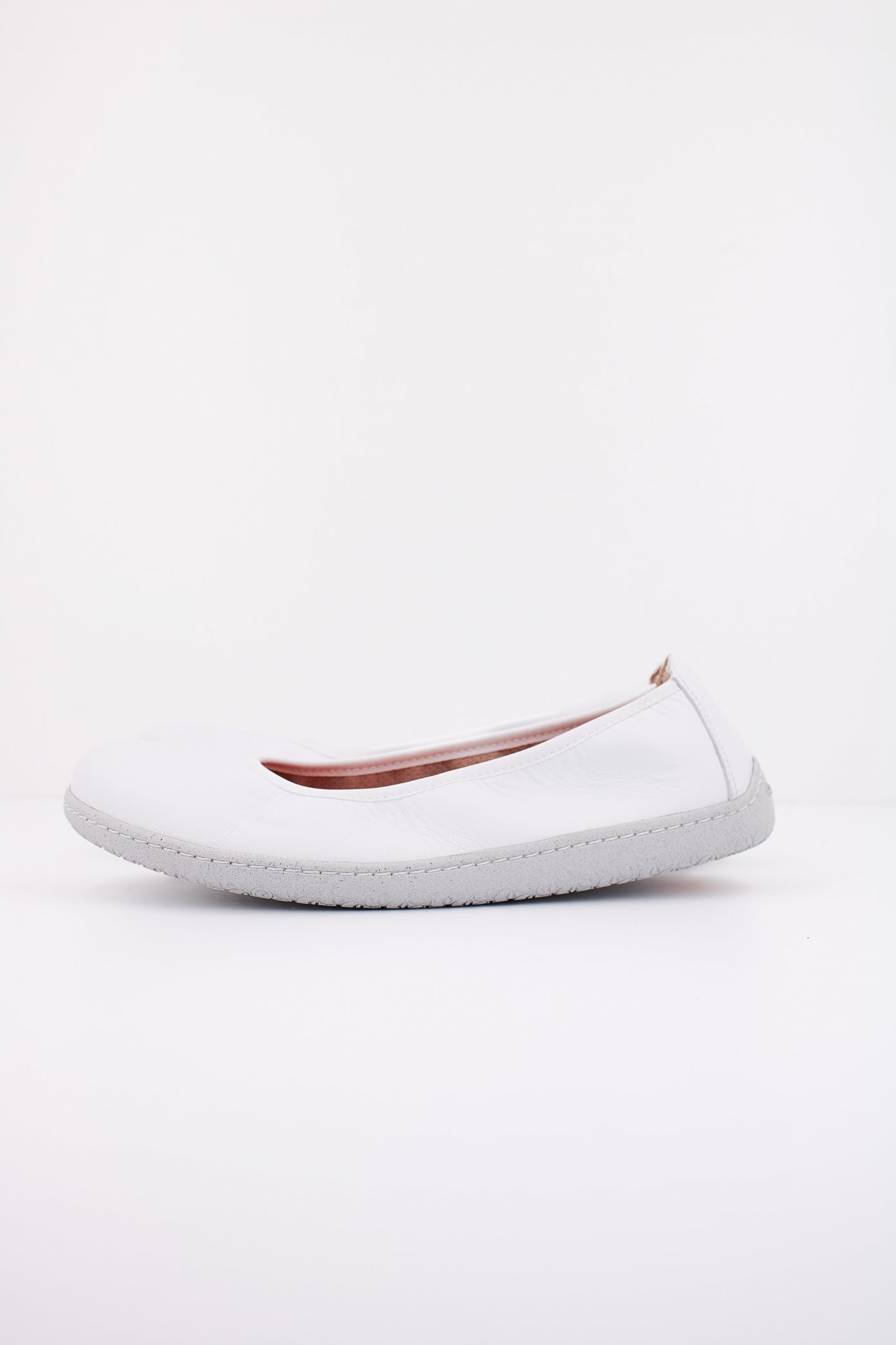 QUONDAM QUEEN en color BLANCO (1)