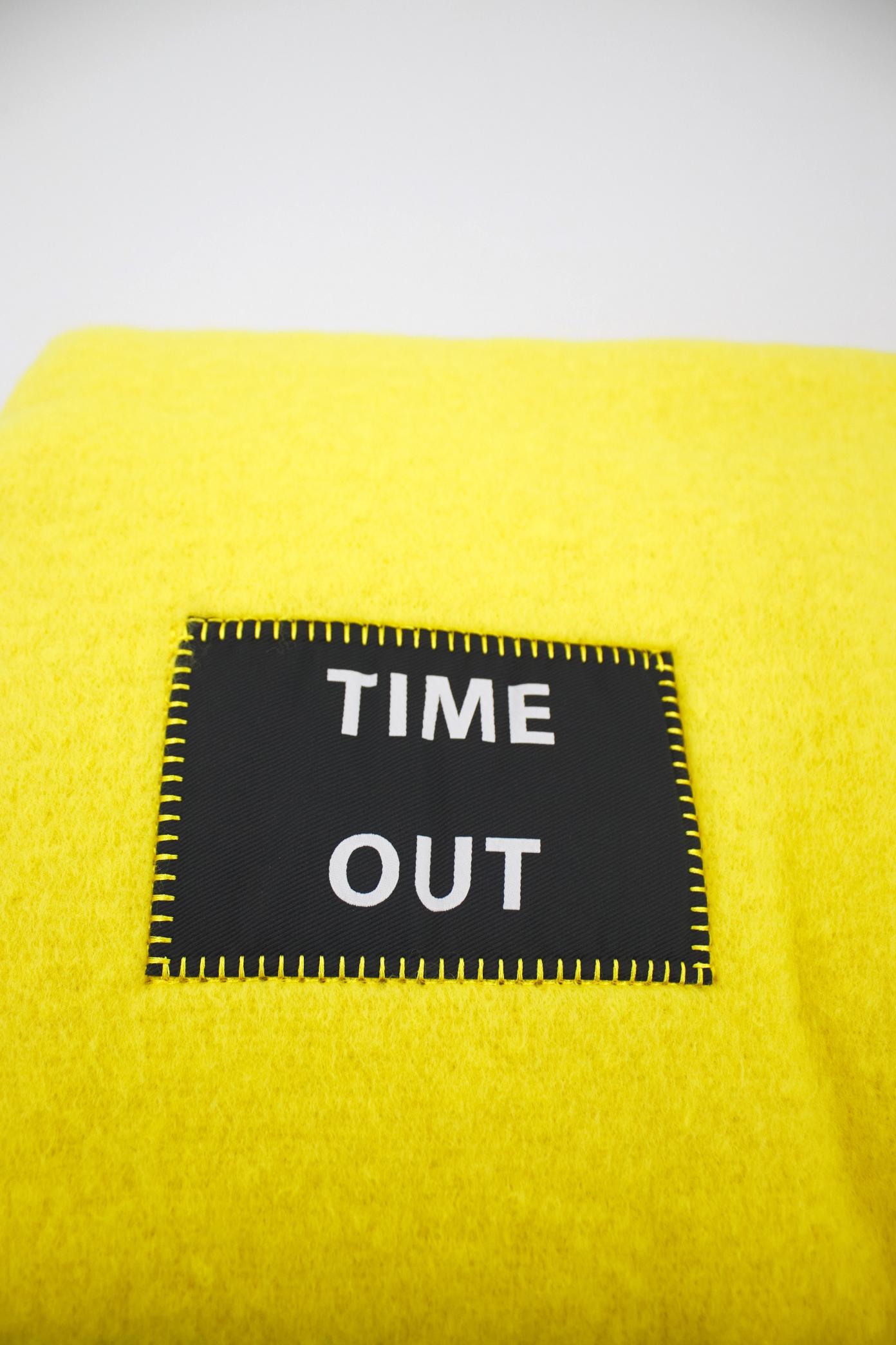 VERB TO DO TIME OUT en color AMARILLO (3)