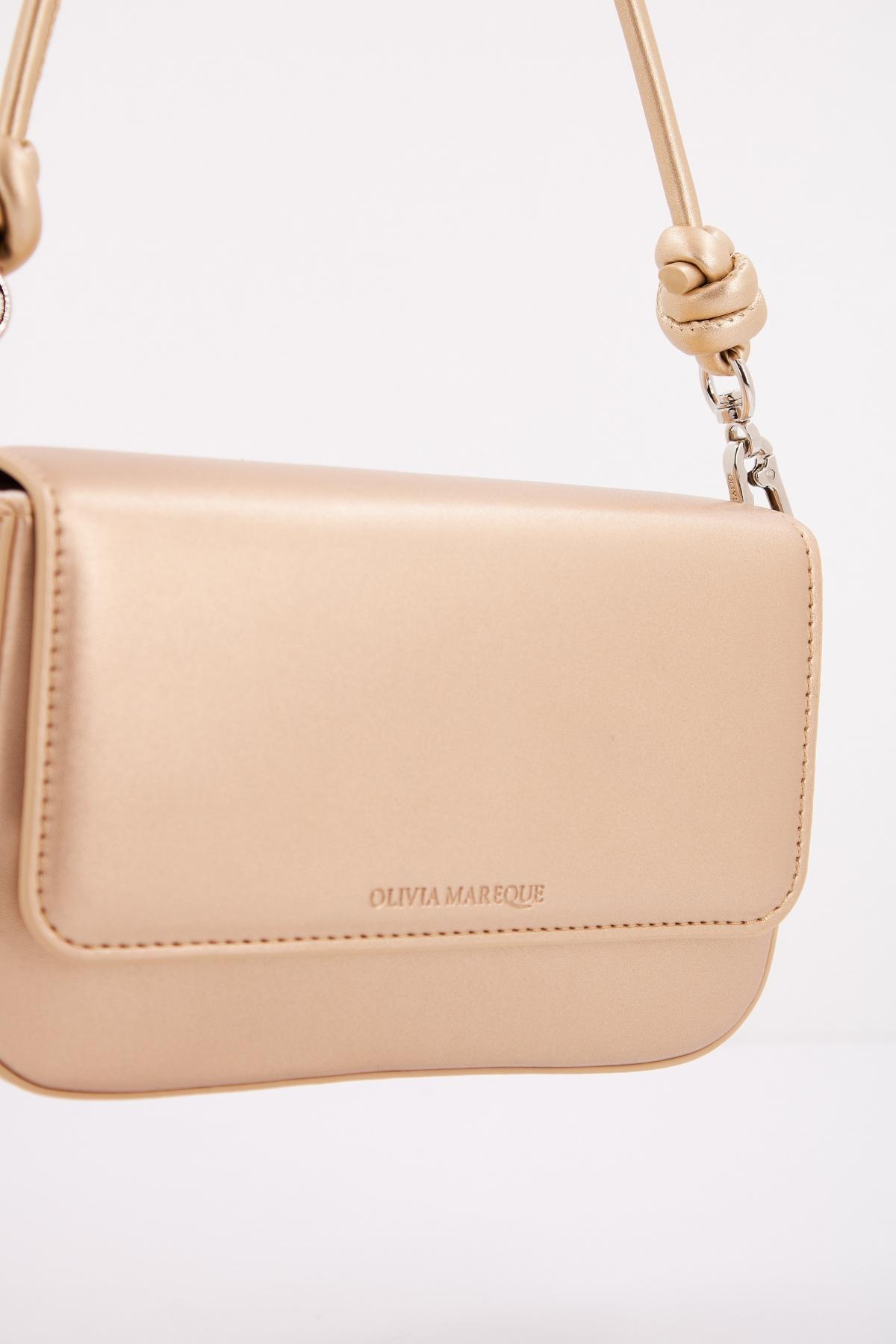OLIVIA MAREQUE PANTONE en color BEIS (4)