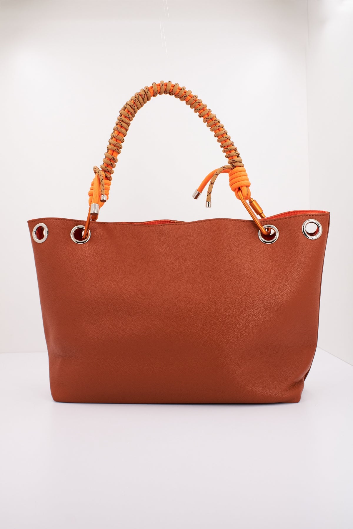 OLIVIA MAREQUE PETRA en color MARRON (3)