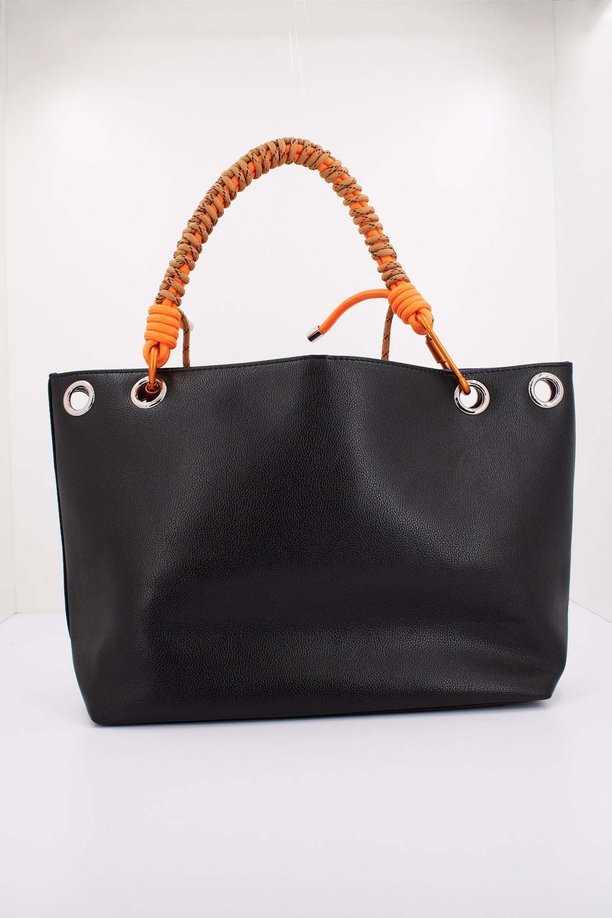 OLIVIA MAREQUE PETRA en color NEGRO (3)