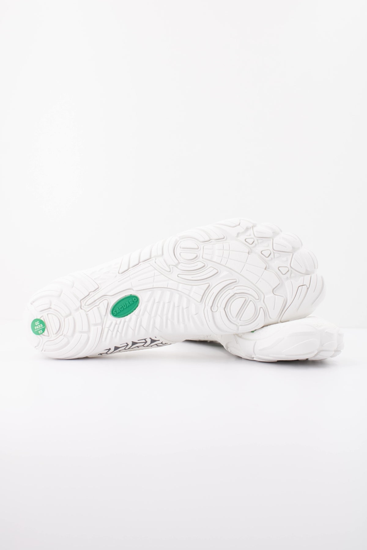 SAGUARO FREE I en color BLANCO (5)