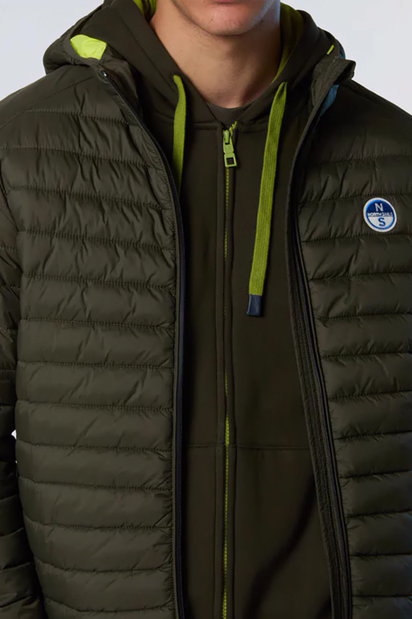 NORTH SAILS ZEPHYR ULTRALIGHT JACKET en color VERDE (4)