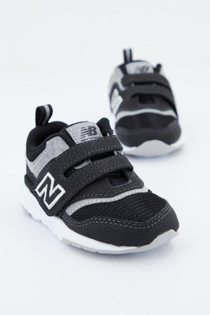 NEW BALANCE IZ HFI en color NEGRO (2)