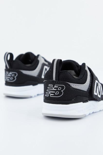 NEW BALANCE IZ HFI en color NEGRO (3)
