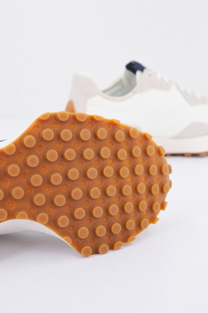 NEW BALANCE WS KB en color BEIS (4)