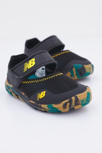 NEW BALANCE IO CK KIDS en color NEGRO (1)