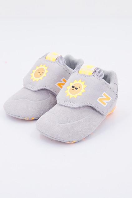 NEW BALANCE CV CHG en color GRIS (1)