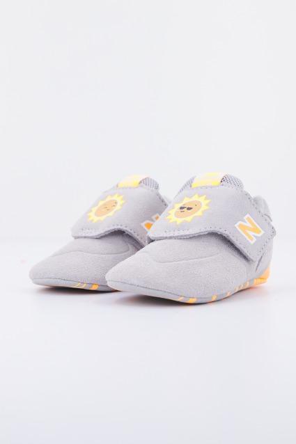 NEW BALANCE CV CHG en color GRIS (2)