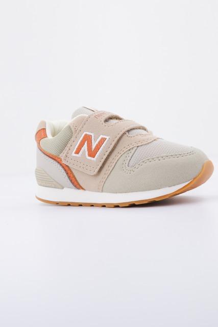 NEW BALANCE IZ OG en color MARRON CLARO (2)