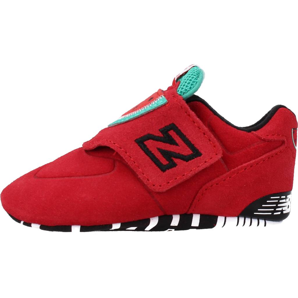 NEW BALANCE CV FRR en color ROJO (5)
