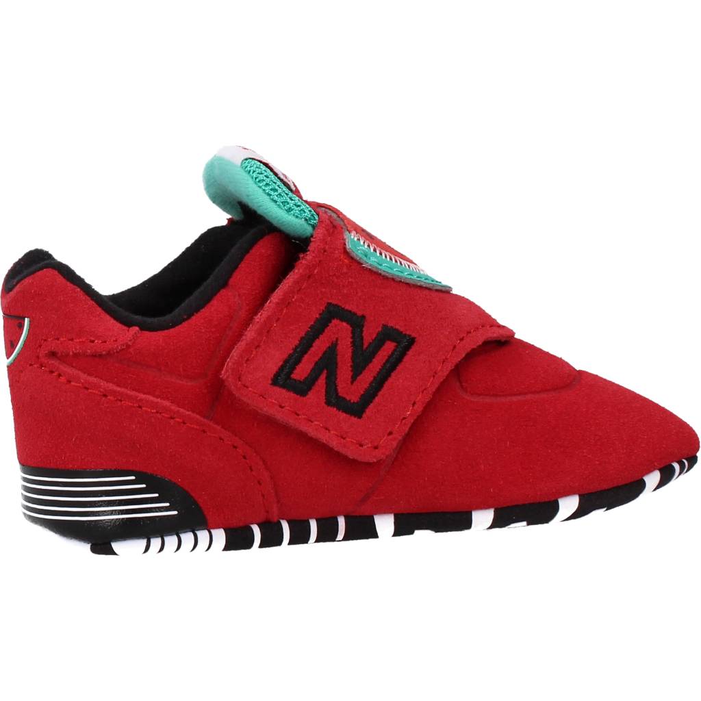 NEW BALANCE CV FRR en color ROJO (7)