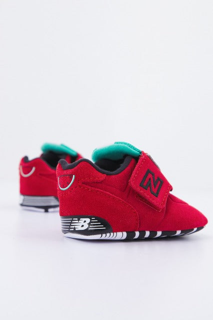 NEW BALANCE CV FRR en color ROJO (2)