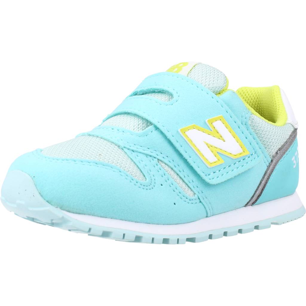 NEW BALANCE IZ JE en color GRIS (1)