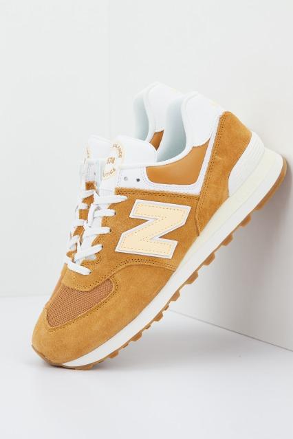 NEW BALANCE U en color MARRON (1)