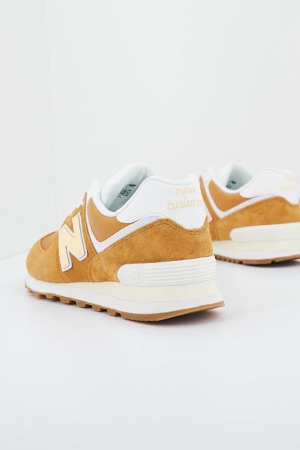 NEW BALANCE U en color MARRON (3)