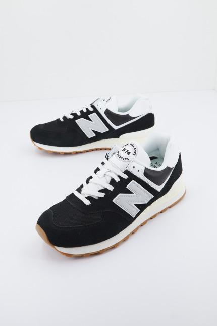 NEW BALANCE U UG en color NEGRO (2)